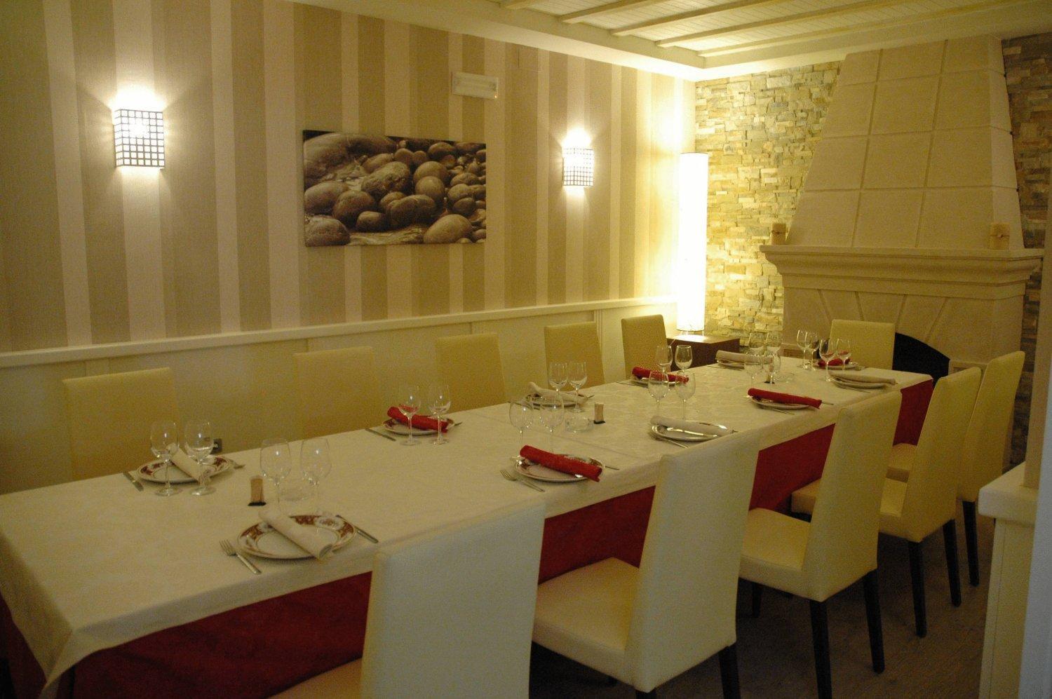 Hotel Ideal Вильярробледо Экстерьер фото