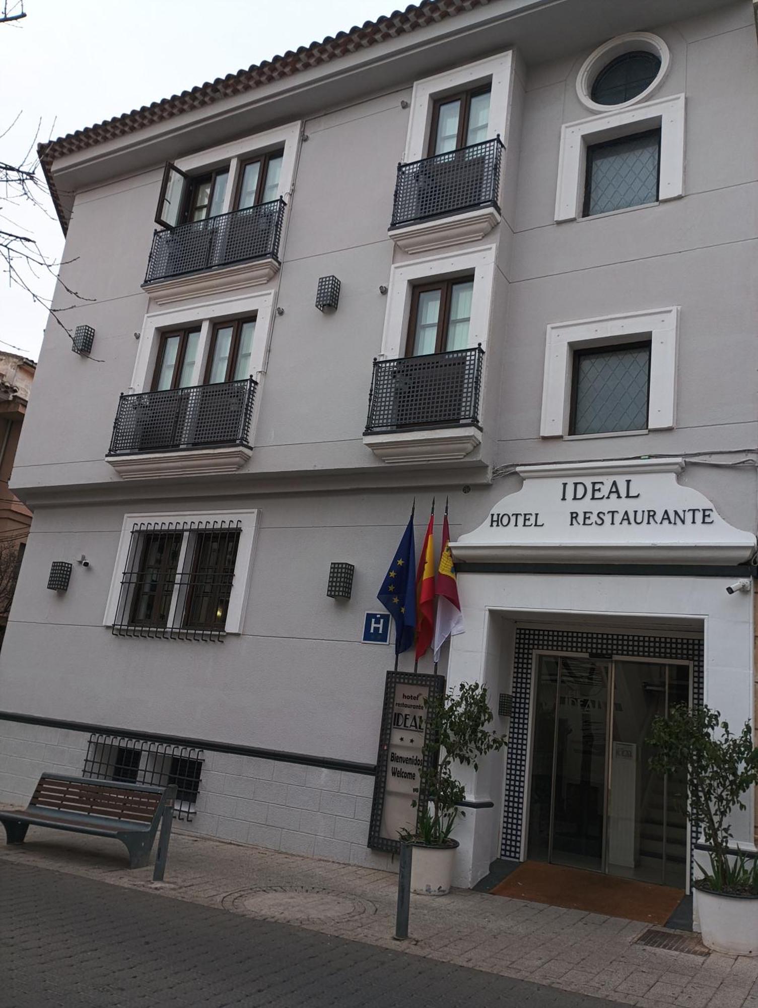 Hotel Ideal Вильярробледо Экстерьер фото