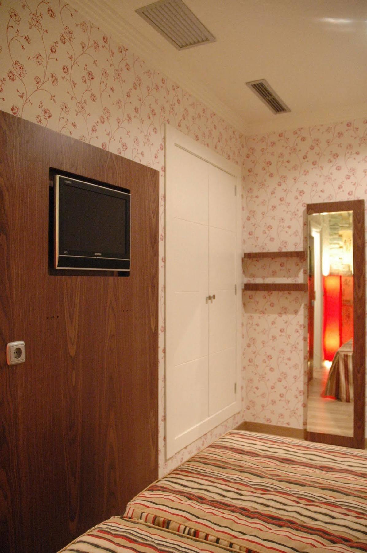 Hotel Ideal Вильярробледо Экстерьер фото