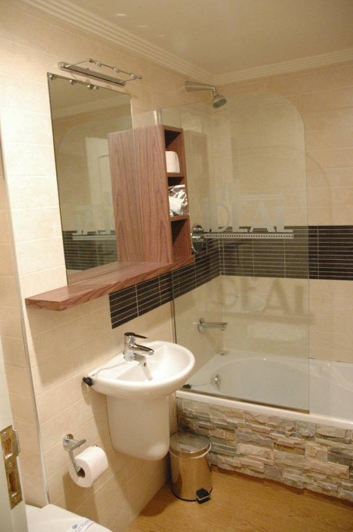 Hotel Ideal Вильярробледо Экстерьер фото